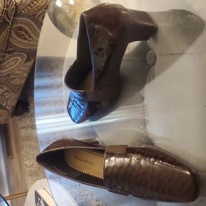 Naturalizer Croc Embossed Heeled Loafers